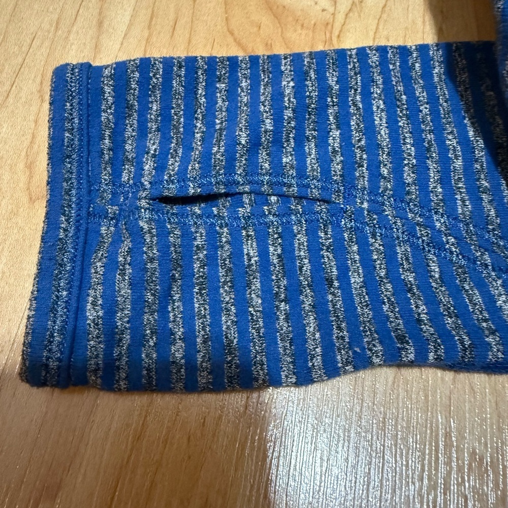 Lululemon Athletica Blue and Gray Striped Top Size L - Picture 11 of 15